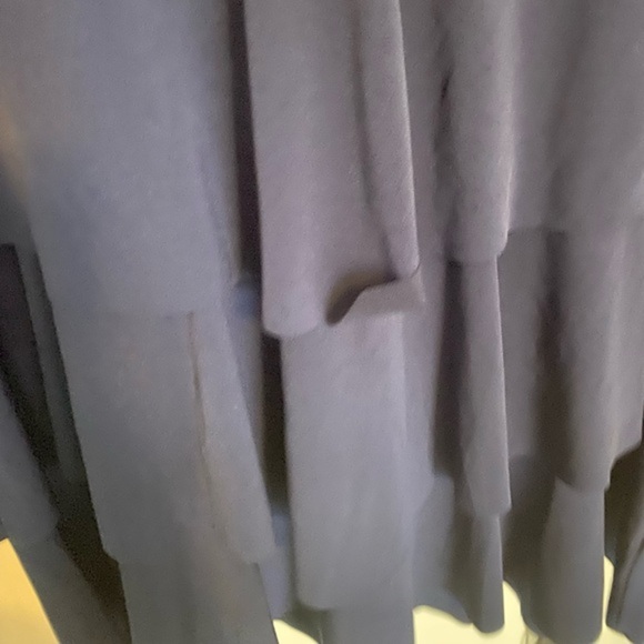 Susan Graver New with tags Liquid Knit Tiered Embellished Top blue large - Picture 10 of 10